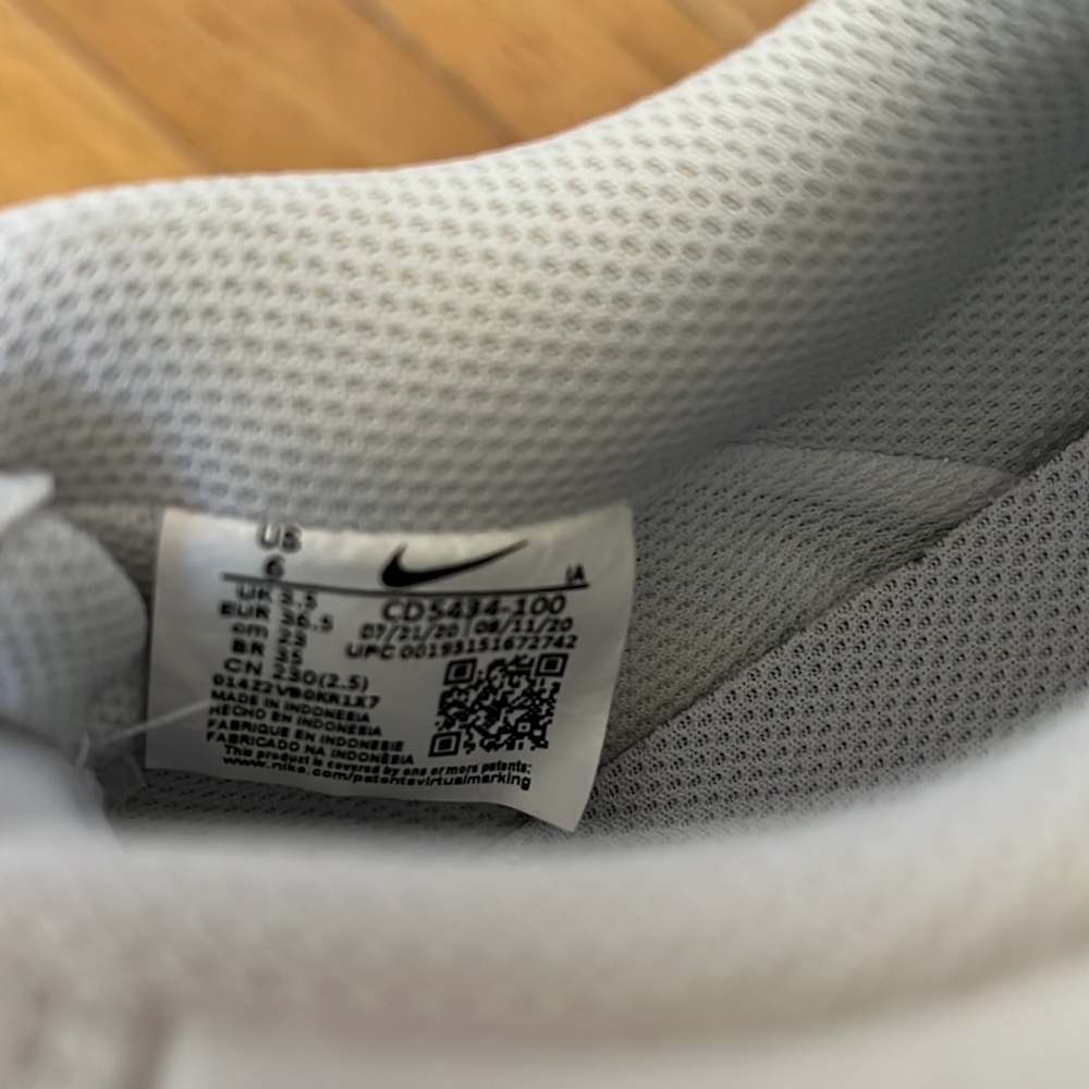 New Nike - Picture 5 of 6